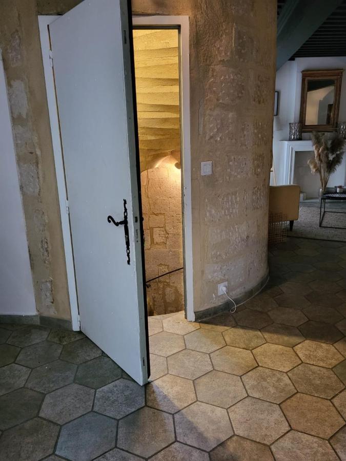 Uzes, Au Coeur Du Centre Medieval Le Logis Du Consul Un Bien D'Exception Du Xvieme Siecle Exterior foto