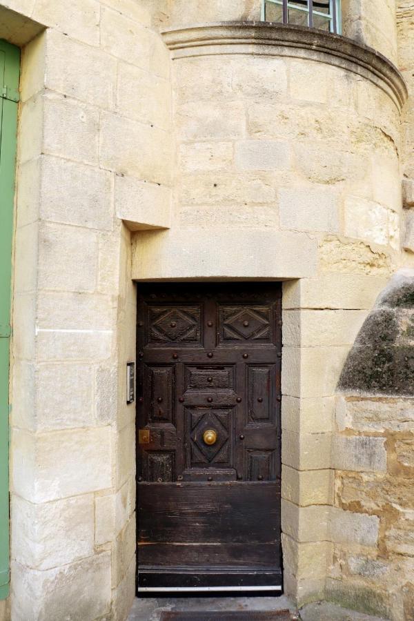 Uzes, Au Coeur Du Centre Medieval Le Logis Du Consul Un Bien D'Exception Du Xvieme Siecle Exterior foto